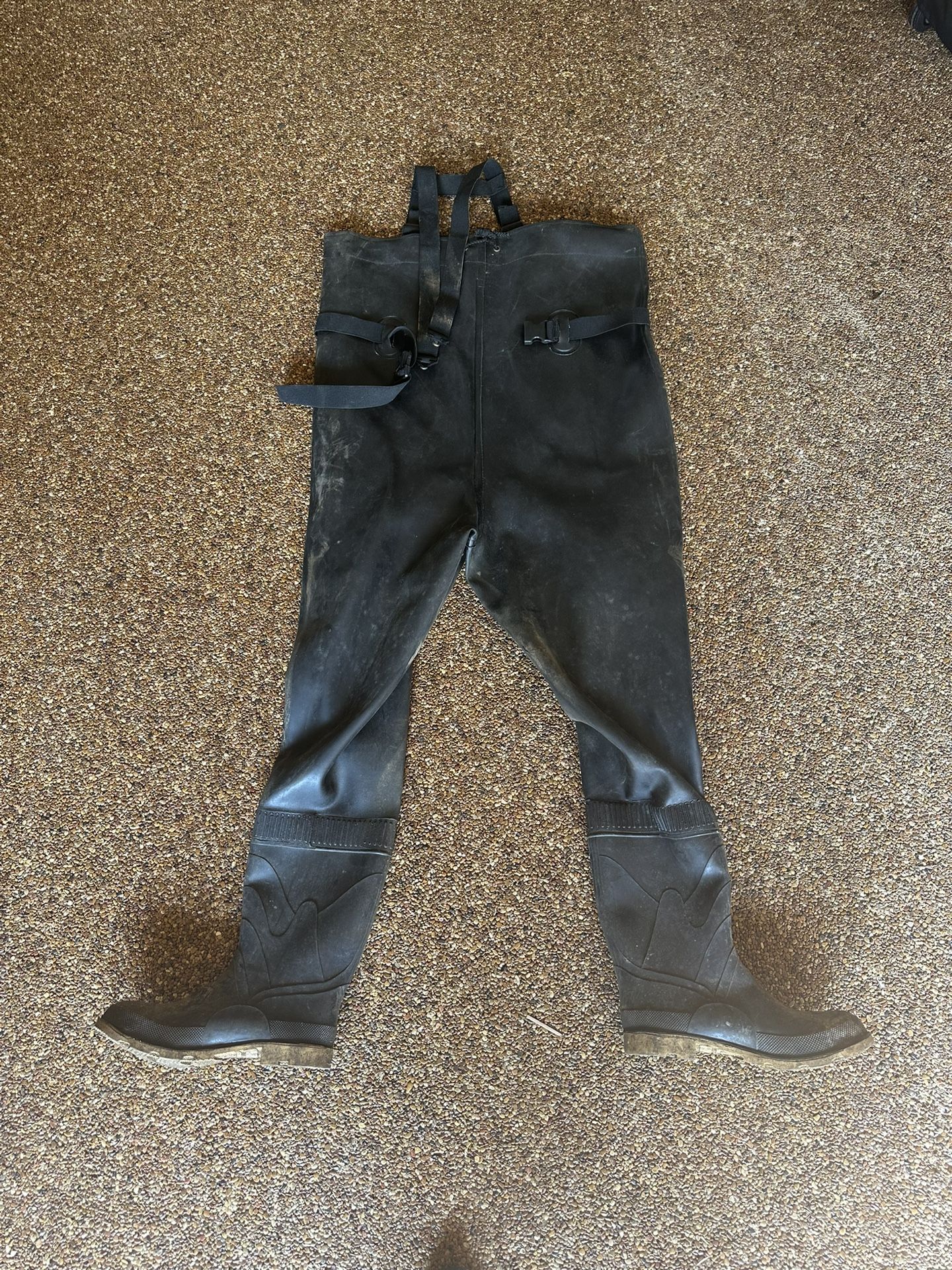 Size 13 Dunlop chest high rubber fishing waders