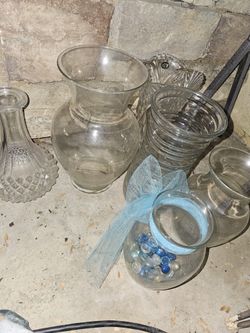 Freeee Vases Varying Sizes