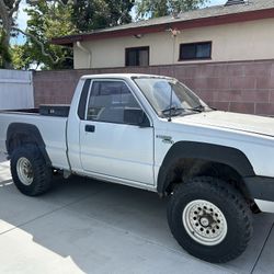 Mitsubishi Mighty Max V6 Truck