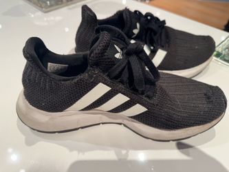 Adidas black sneakers women’s size 8