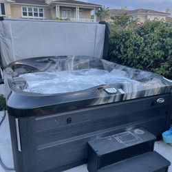 Jacuzzi  J485