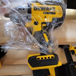 Dewalt 1/2" IMPACT WRENCH 1400 TORQUE 