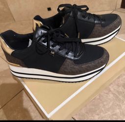 Michael Kors Sz #8