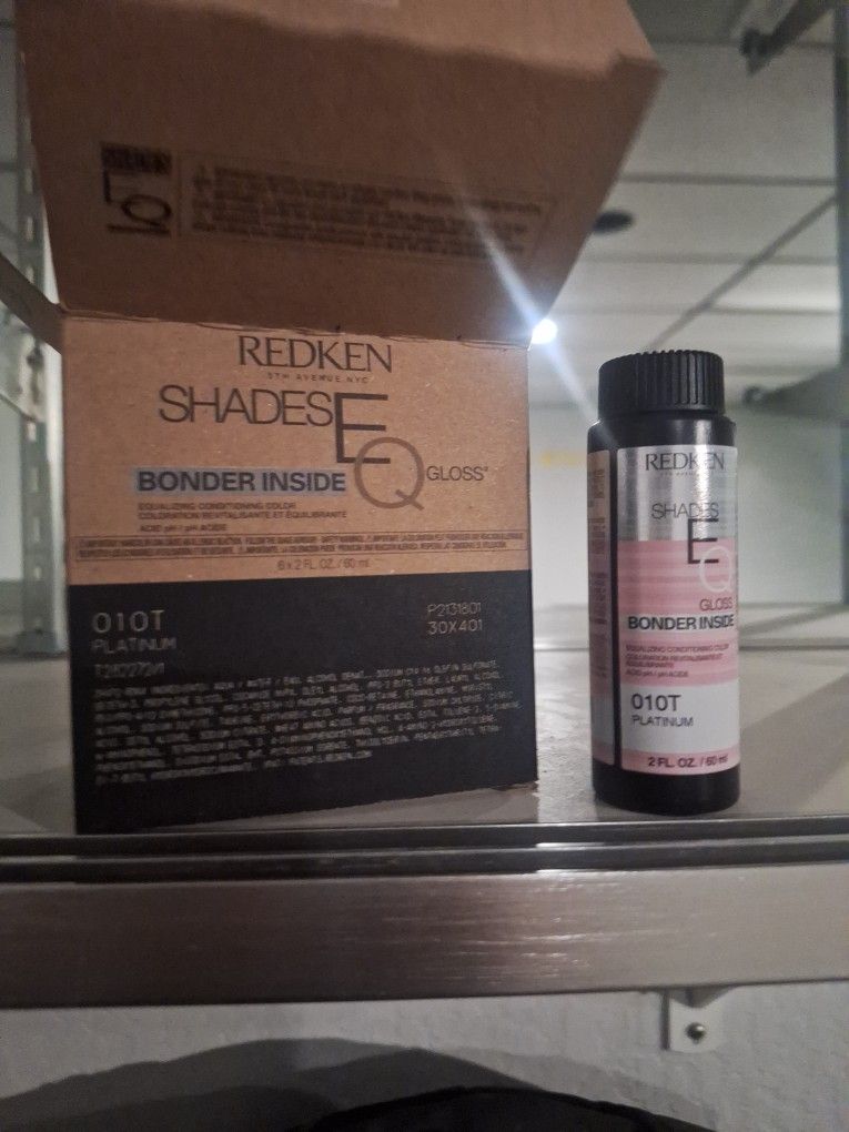 Redkin Shades EQ 010T Gloss/toner