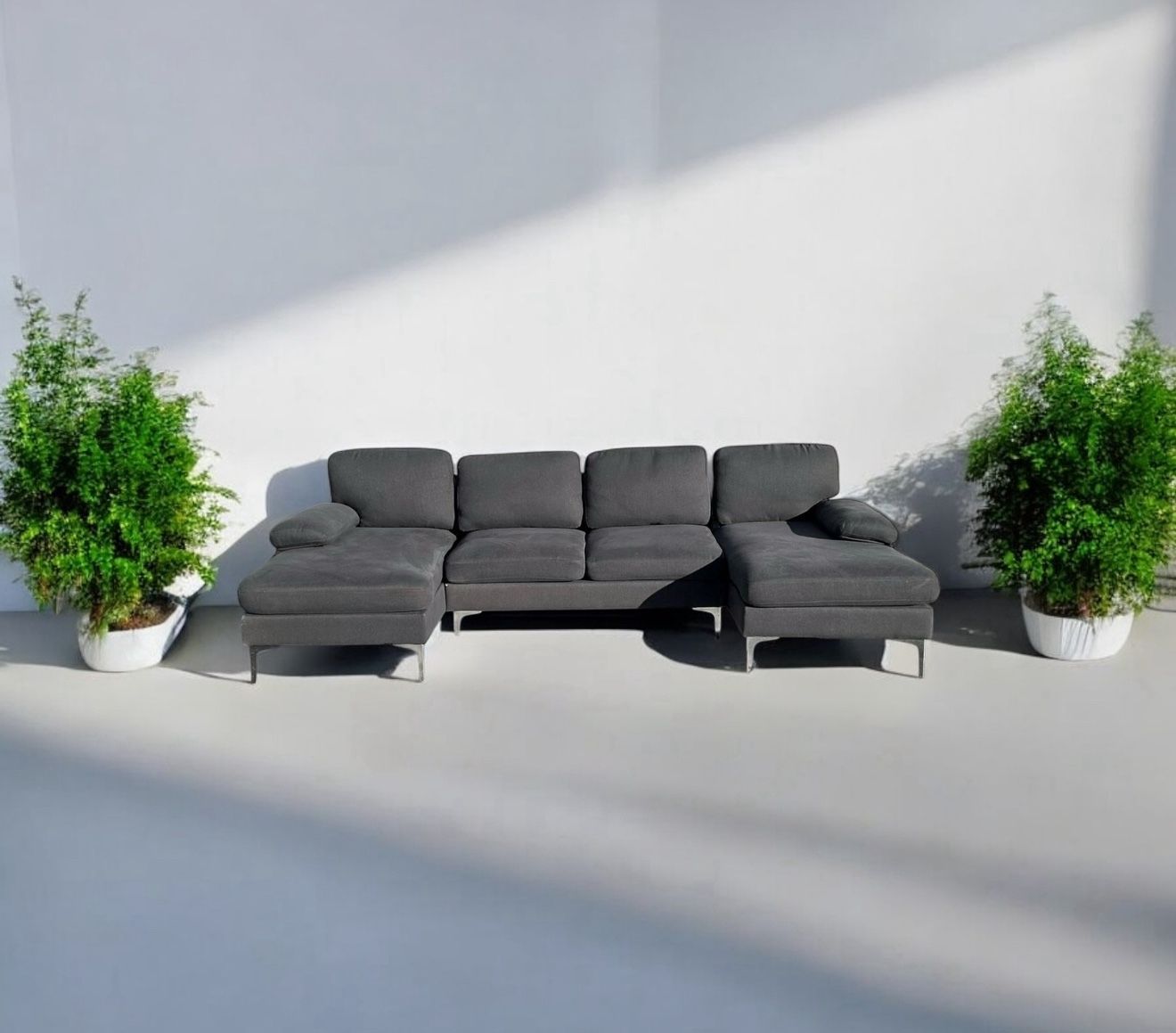 Like New Elegant Grey Sectional Couch/Sofa + (Delivery Available🚛!)
