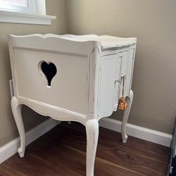 Side Table/Night Stand For Sale 