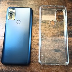 "Brand New" Moto G Play 32GB with New Case