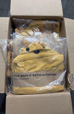Animal Bath Robe (lion) 10-pack Size Medium New!