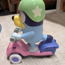 Vtech Bluey Scooter 