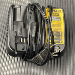 Dewalt Battery Charger 12 V/20 V Max Lithium Ion