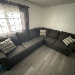 2 Piece Sectional/ L Shaped Couch