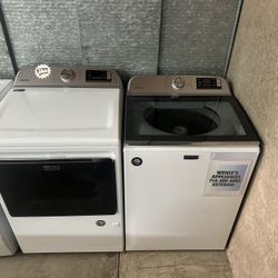 Maytag Washer And Gas Dryer Set