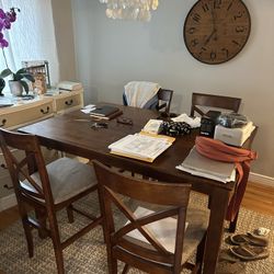 Kitchen Table And 6 Chairs