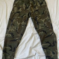 Used Polo Ralph Lauren Camouflage Sweats Size M