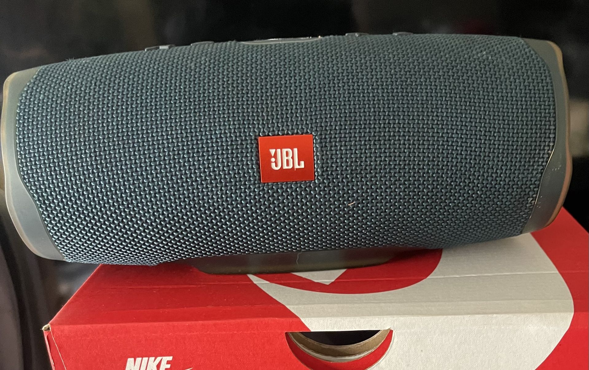 JBL Charge 4 Speaker for Sale in Santa Ana, CA OfferUp