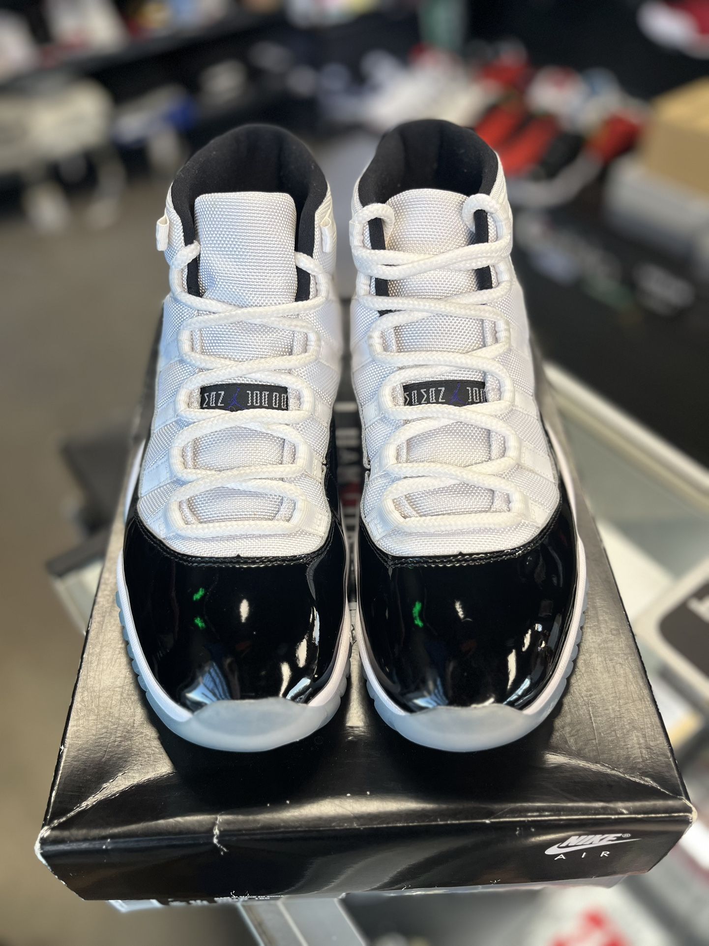 Jordan 11 “Concord” Size 10.5 display picture 2