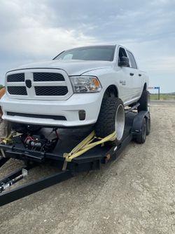 TRAILER READY Y DOLLY