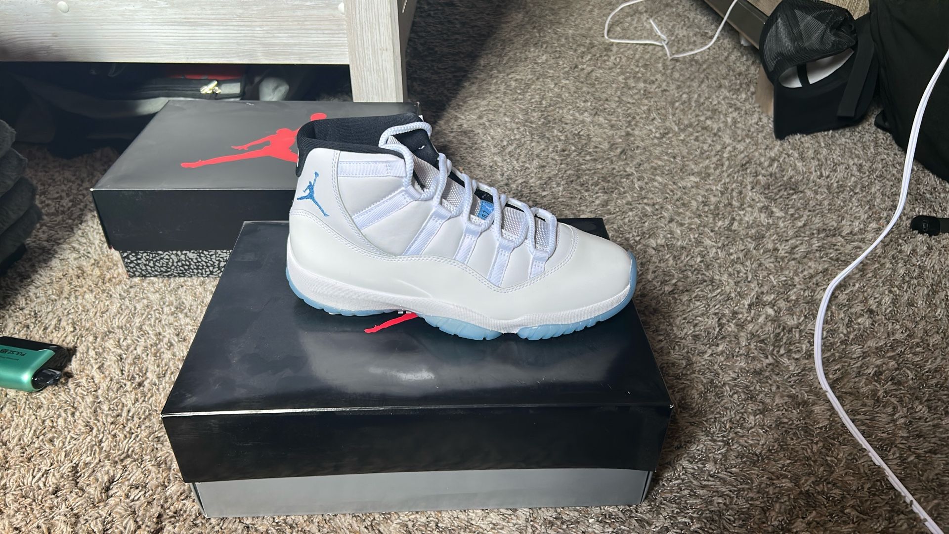 Jordan 11s Retro Legend Blue