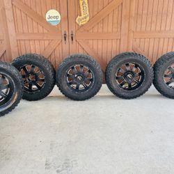 5    Jeep Wheels And Tires $800