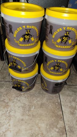 Miel D Aveja $35 Cada Bucket 1 Gallon