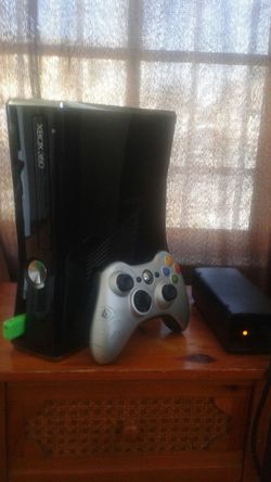 Xbox 360 Slim