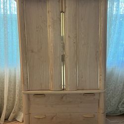 Armoire