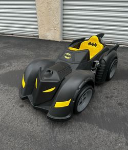 Batman Batmobile 6V Ride-On Toy Car for Kids