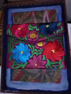 Made in Mexico Embroidered Floral Clutch Purse