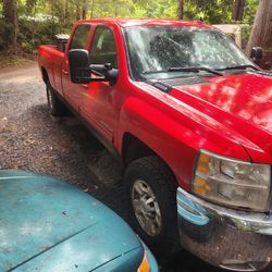 2010 Chevy 3500 Long Bed 4 Door Needs Motor