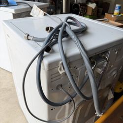 LG Washer And Dryer. Works Well