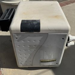 Pentair MasterTemp 300 Pool/Spa Heater (P/N 460734) Works good ,pool got cracked and covered with dirt  Model: HTR 300 MASTERTEMP NA Part Number: 4607