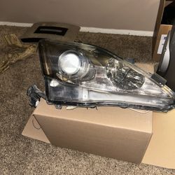 USED 08 Lexus is250 left headlight