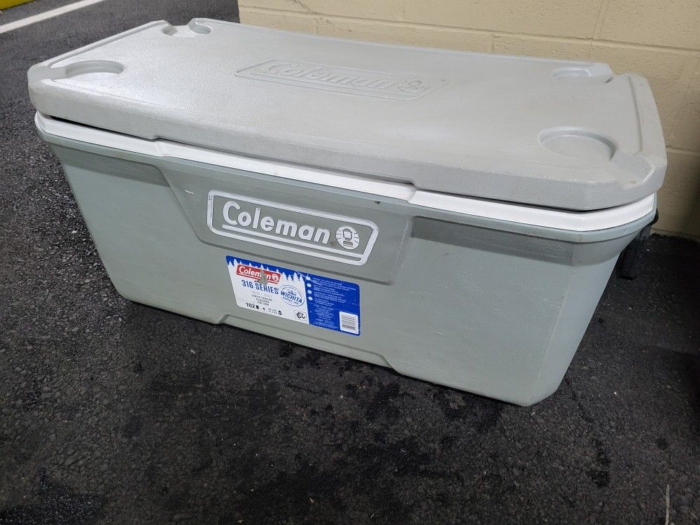 Large Coleman Cooler