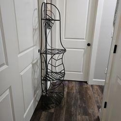 4 Tier Meyal Corner Shelf Plant Stand