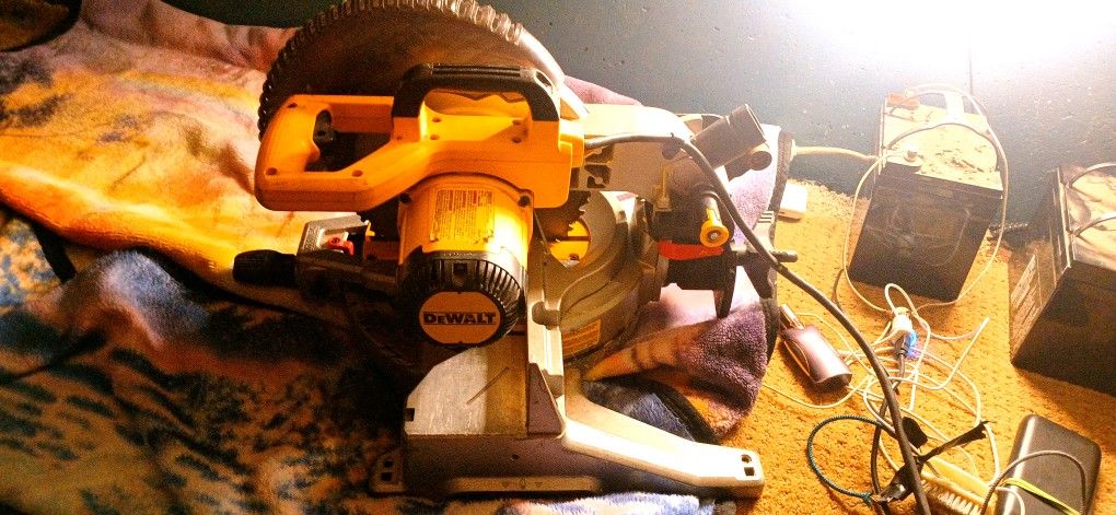 Compound Miter Saw