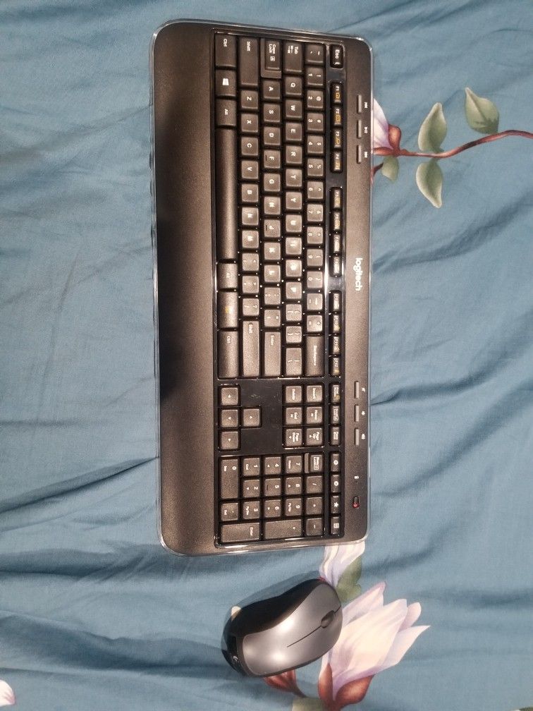 Wireless Keyboard And Mouse Set