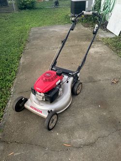 🔥 HONDA HRR2168VYA SELF-PROPELLED LAWN MOWER — $225 OBO 🔥