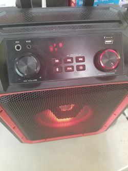 Blackweb bluetooth cheap party speaker