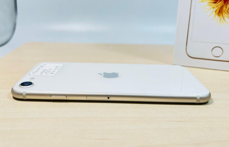 Apple iPhone SE 5G 64GB (3rd Gen) Fully Functional