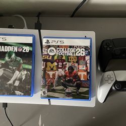 Sony PlayStation 5 825GB White Disc Edition Bundle