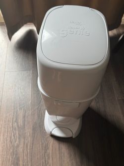 Geanie Diaper Pail