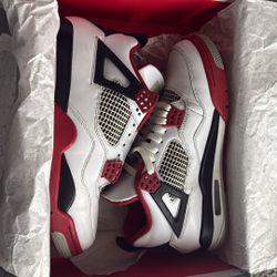 Air Jordan 4 Retro 