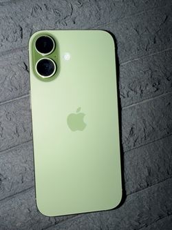 IPhone 17 Green