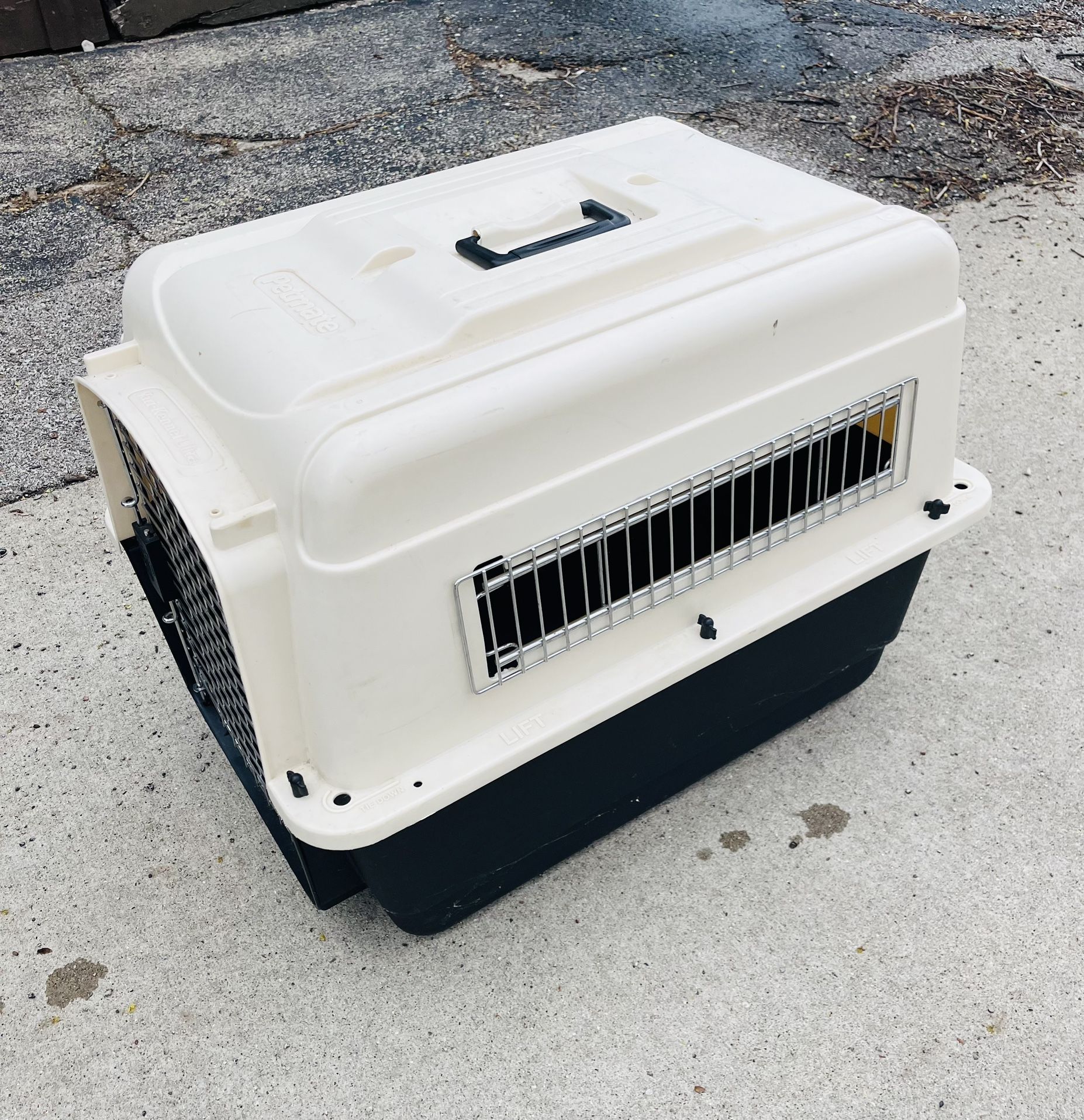 Petmate Ultra Vari Dog Kennel
