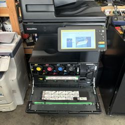 Toshiba Estudio 2510ac Color Copier/print/scan With Only 8k Copies Like New!!!!!’