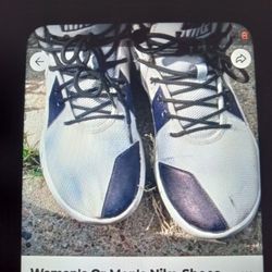 Men's Or Woman's Nike Shoes Good Condition Size 9s $7.00 