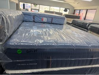 KING SIZE STEARNS & FOSTER LUX ESTATE (SOFT) PILLOW TOP MATTRESS & BOX SPRINGS BED SET