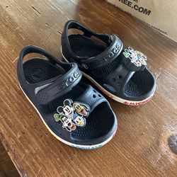 Toddler Mickey Light Up Crocs, size 7