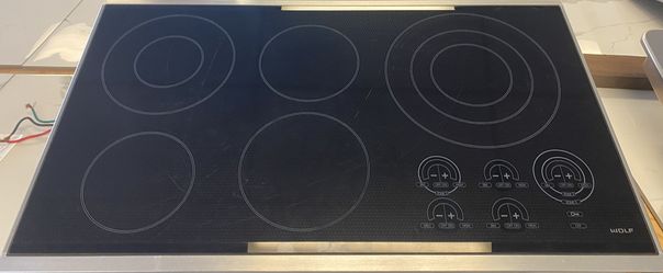 Black Wolf Five Burner Glass Top Electric Cooktop (7-0006)