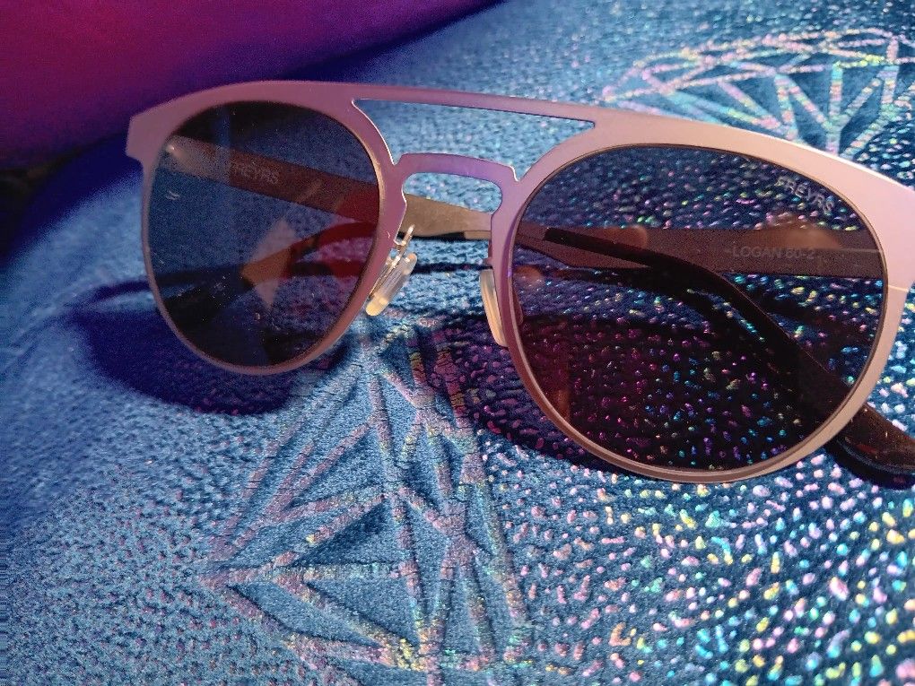 Freyers Shades